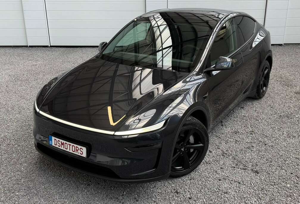 Tesla Juniper AWD Dual Motor Long Range  Enhanced Autopilot  Tesla trekhaak  €45.446 ex. BTW