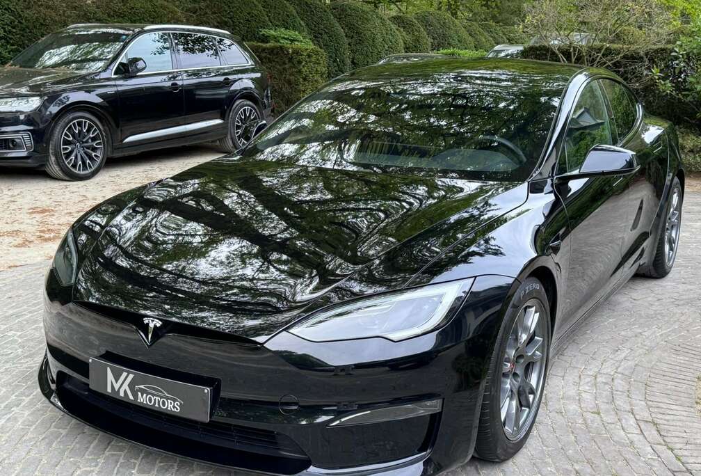 Tesla PLAID / 1020HP / full black/1 owner/ premium