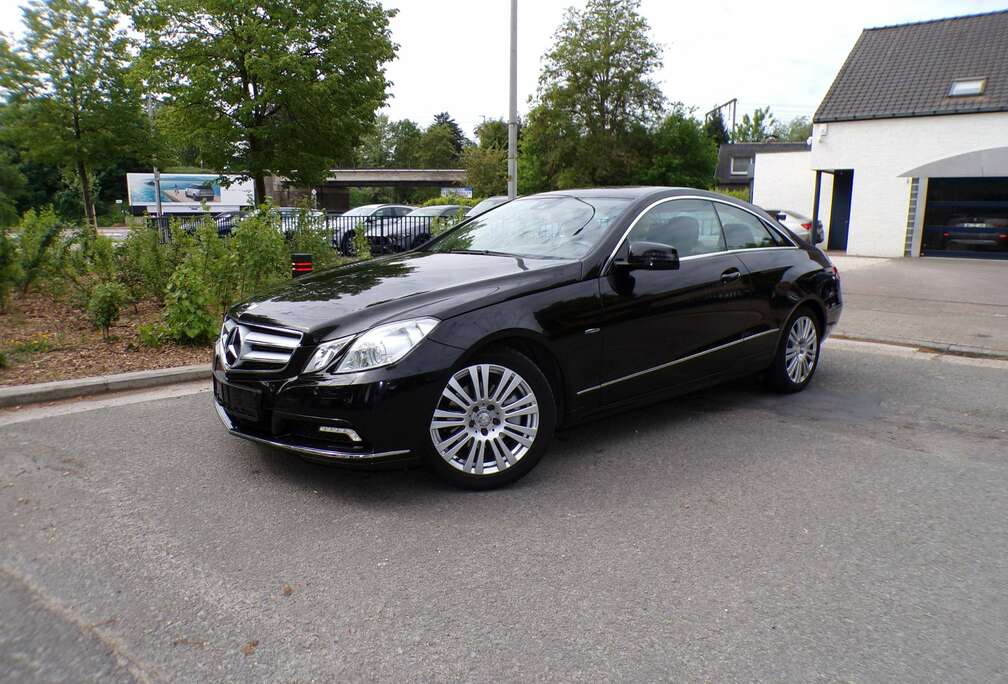 Mercedes-Benz CGI COUPE Automaat/Leder/Navi/PDC 136356km