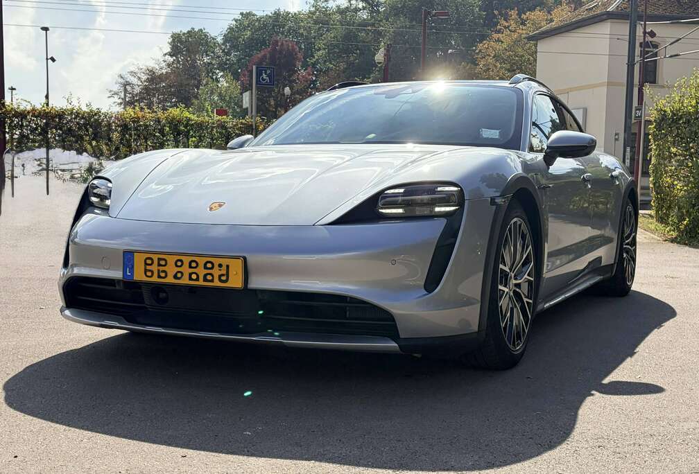 Porsche Taycan Cross Turismo 93.4 kWh Taycan 4 Cross Turismo