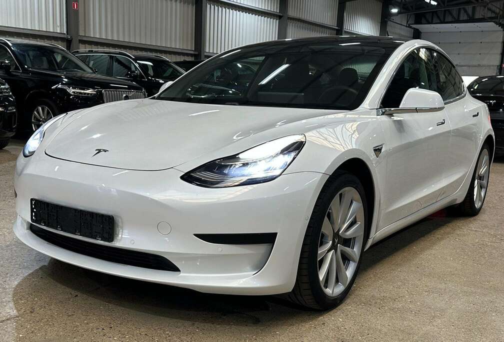 Tesla Model 3 Standard Reichweite Plus Hinterradantrieb