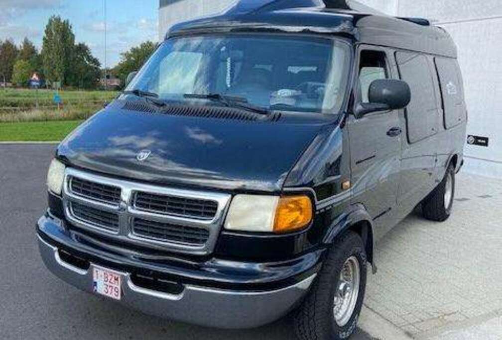 Dodge 1500 Van