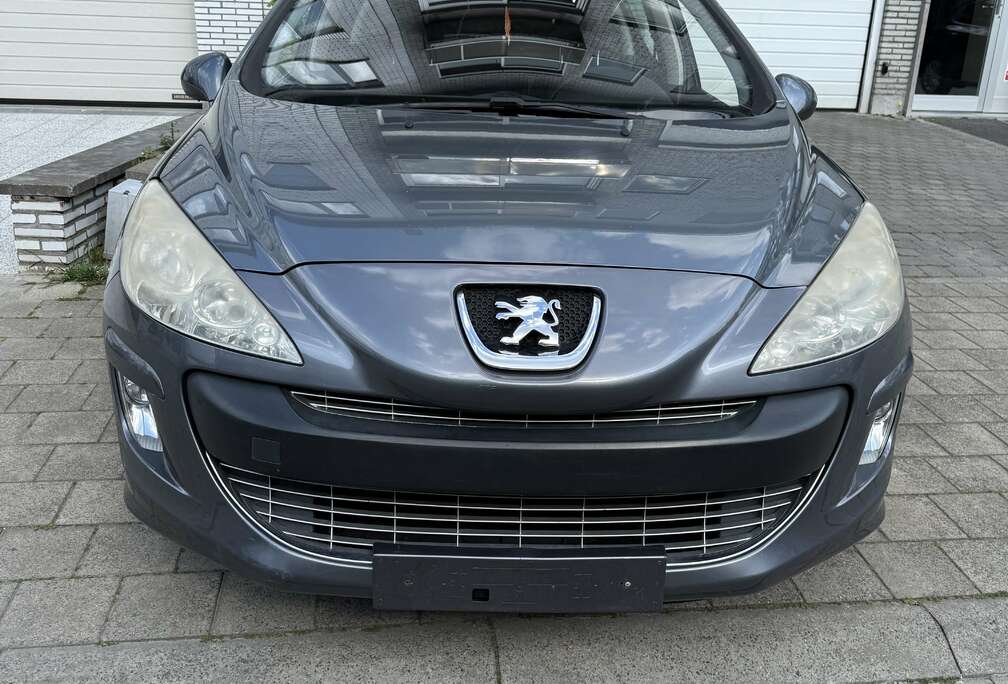 Peugeot 1.6i Premium Pack
