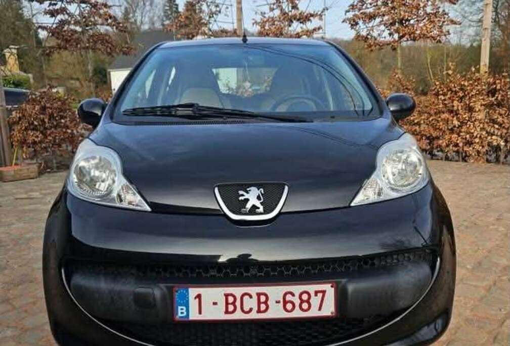Peugeot 1.0i 12v Trendy