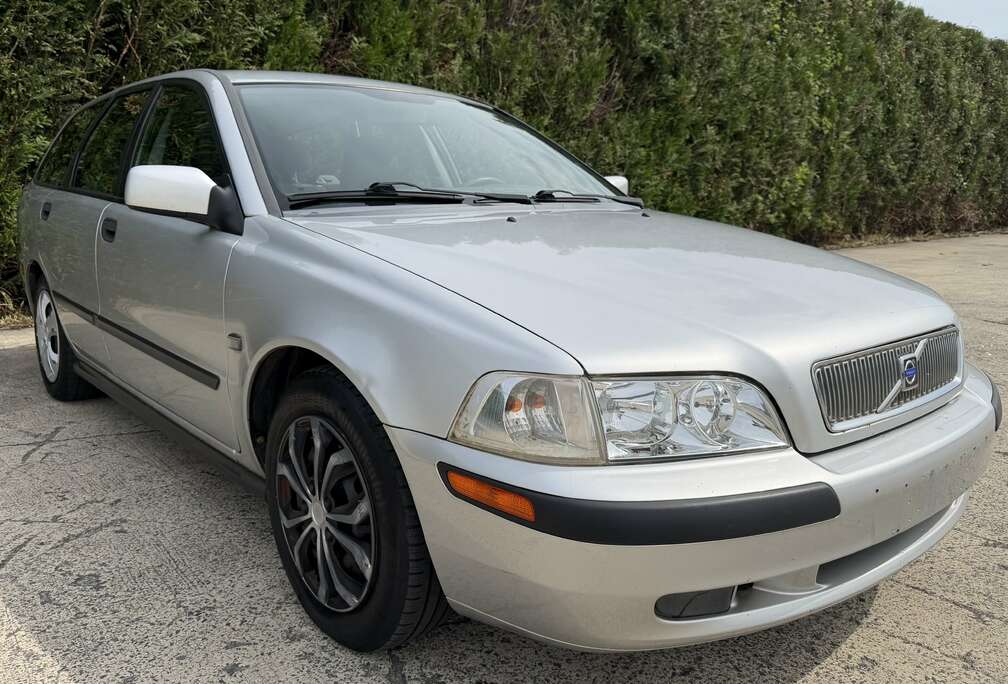 Volvo 1.9L Diesel / Break / Air conditionné
