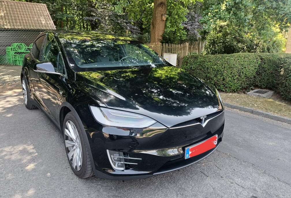 Tesla Model X Ludicrous Performance