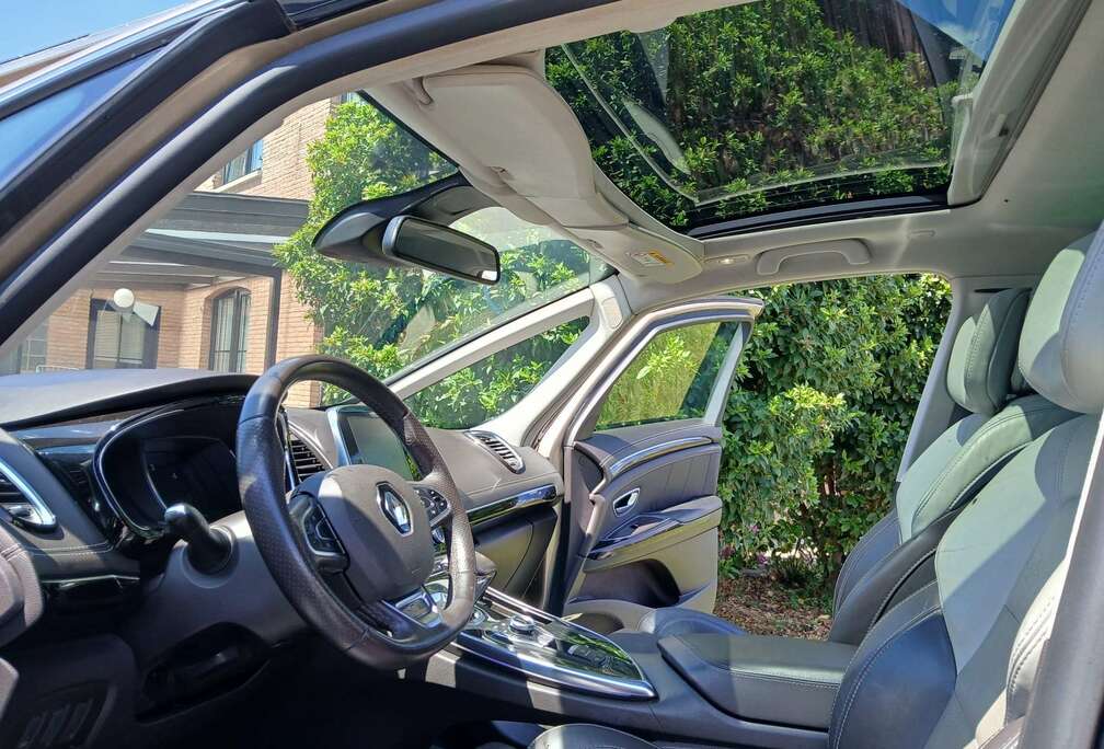 Renault Energy dCi 160 EDC Initiale Paris