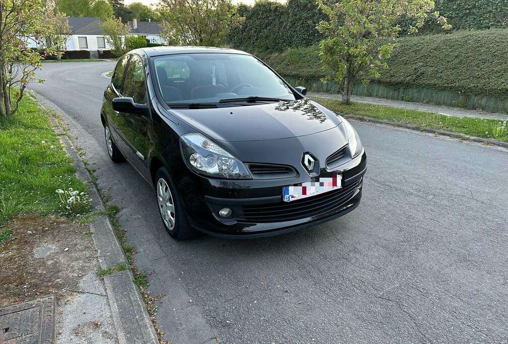 Renault Clio 3 Essence TOIT OUVRANT