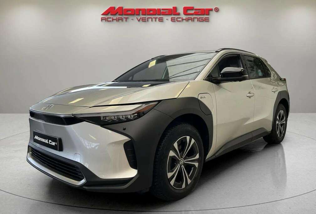 Toyota BZ4X 71.4 kWh 2WD Executive Full option 10.816 Kms