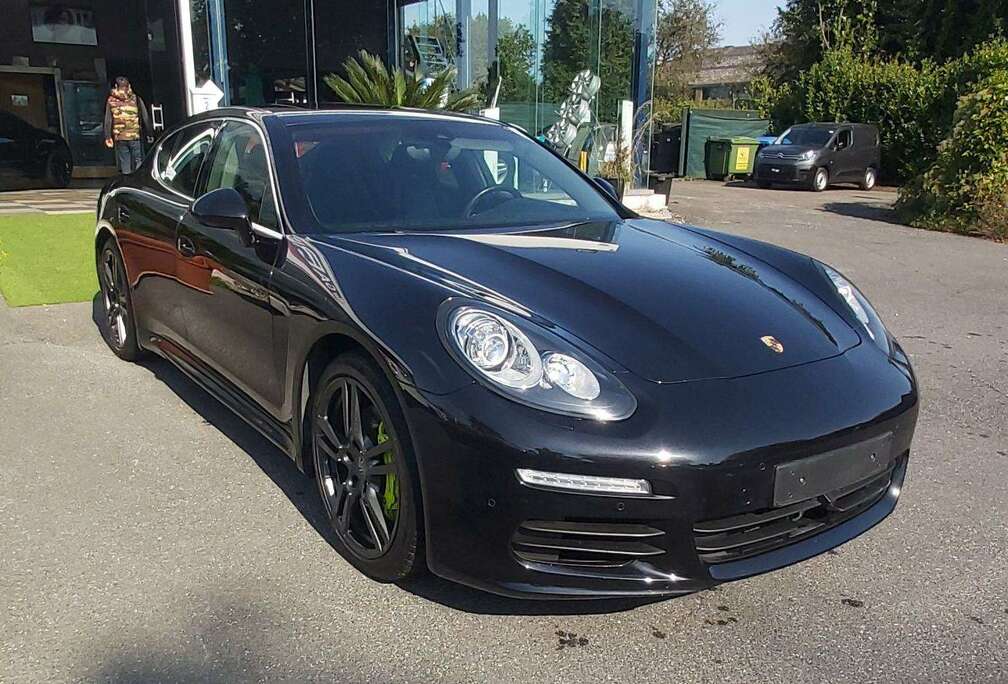 Porsche S e-Hybrid 3.0i V6 Tiptronic