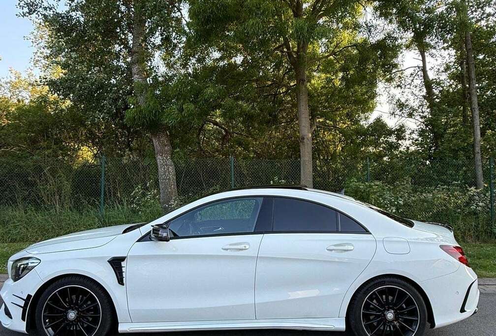 Mercedes-Benz 2017 Benzine Panorama Blanco Gekeurd