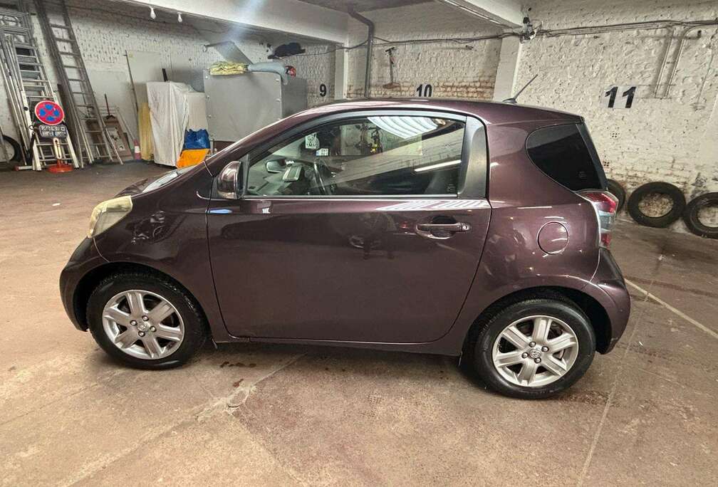 Toyota iQ 1.0i VVT-i Luna Multidrive