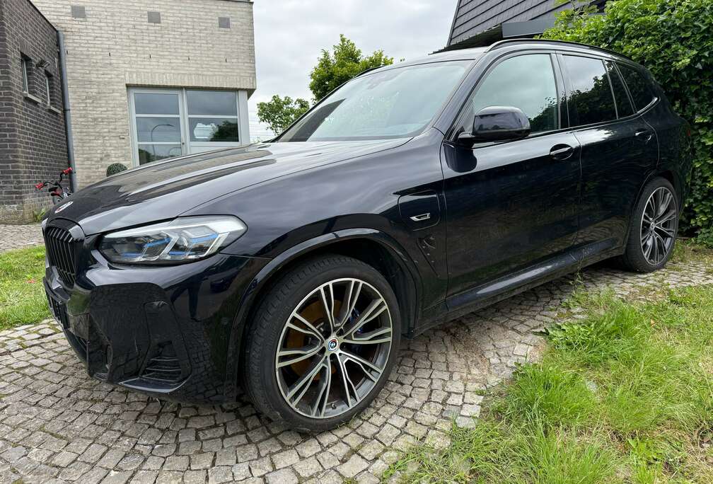 BMW 30e XDrive Full Options