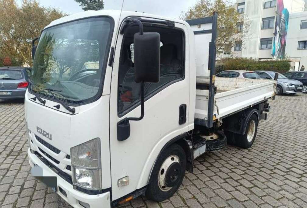 Isuzu