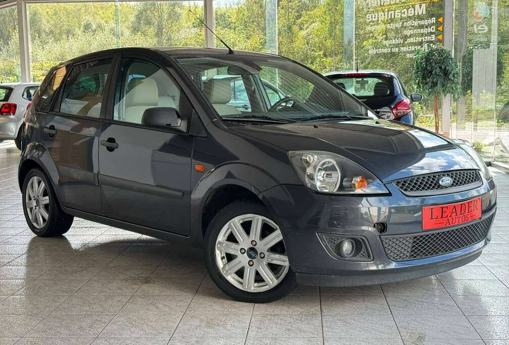 Ford 1.4 ESSENCE 80CV - AIRCO - AUTOMATIQUE