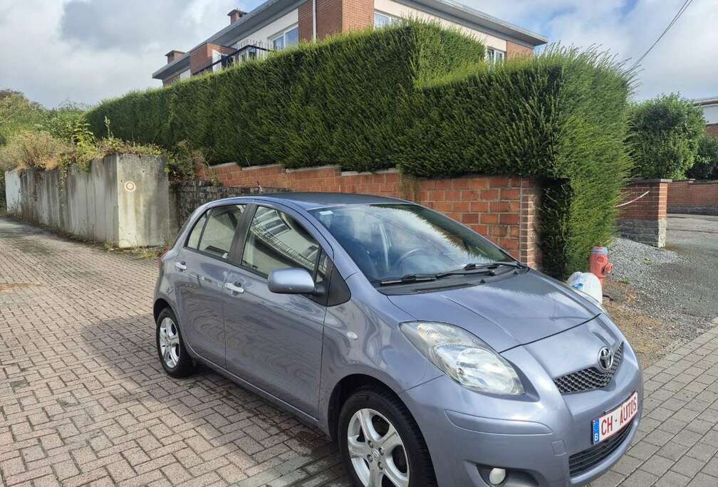 Toyota 1.0 - CLIMATISÉE - PRÊTE À IMMATRICULER - GARANTIE 1 AN