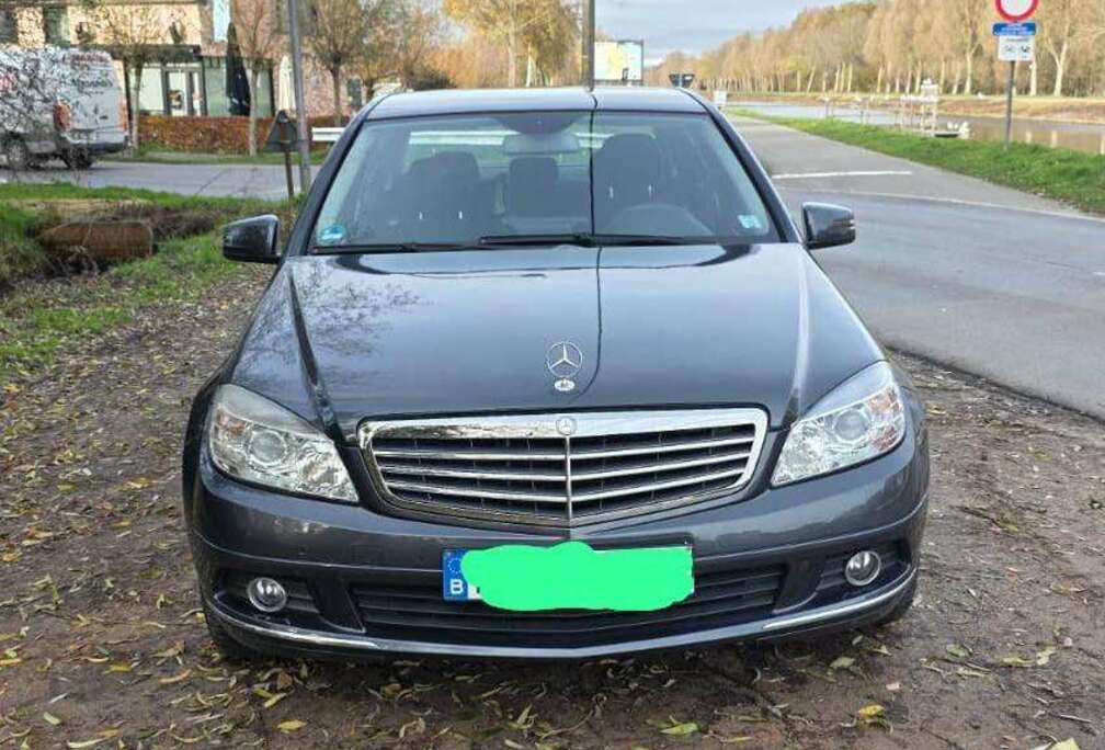 Mercedes-Benz C 200 CGI BlueEFFICIENCY Elegance