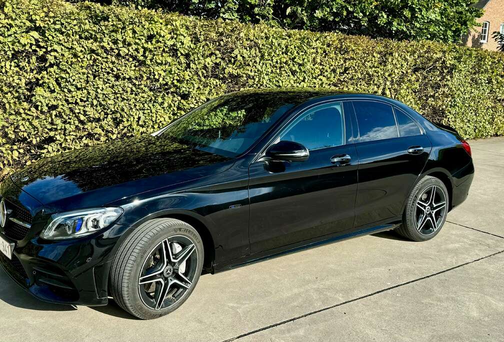 Mercedes-Benz C 300 d e Sport Edition AMG (hybride diesel)