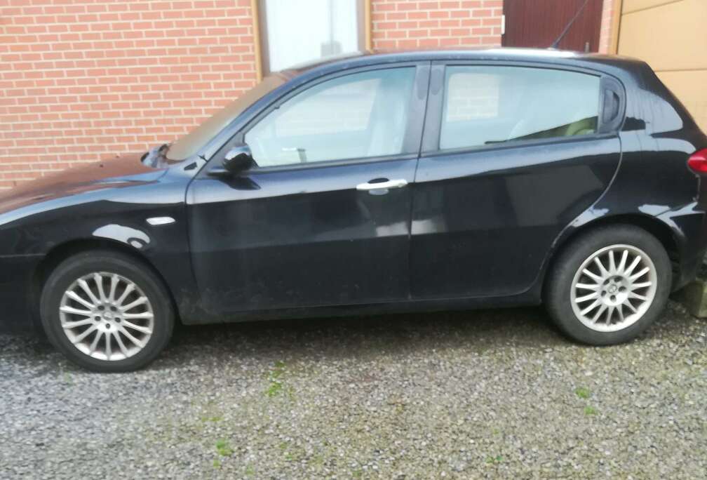 Alfa Romeo 1.9 JTD Distinctive