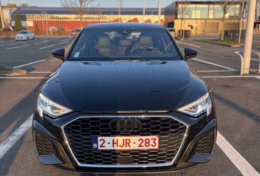 Audi Sportback 30 TDi Business Edition S line tronic