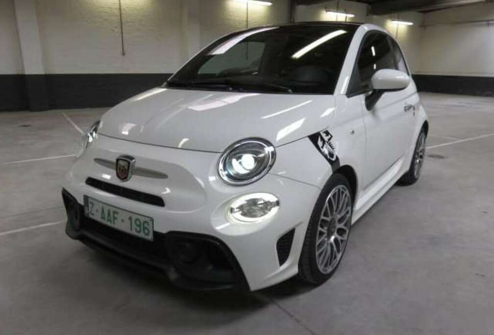 Abarth 1.4 T-Jet Pano - 24.000 km  17.999 euro\'s 2021