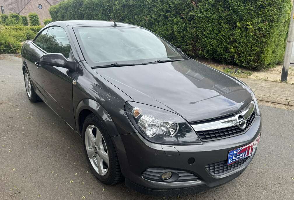 Opel TwinTop 1.9 CDTi Enjoy FAP
