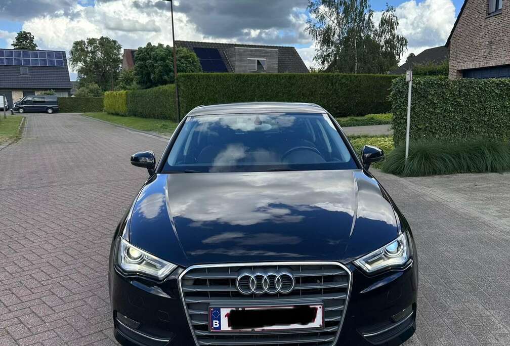 Audi A3 Sportback 1.6 TDi Attraction