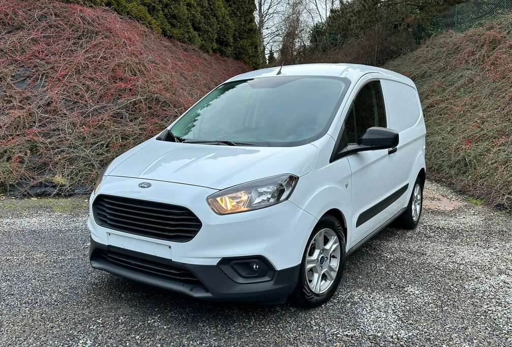 Ford 1.0 EcoBoost /Carnet Ford /Très bon état /..