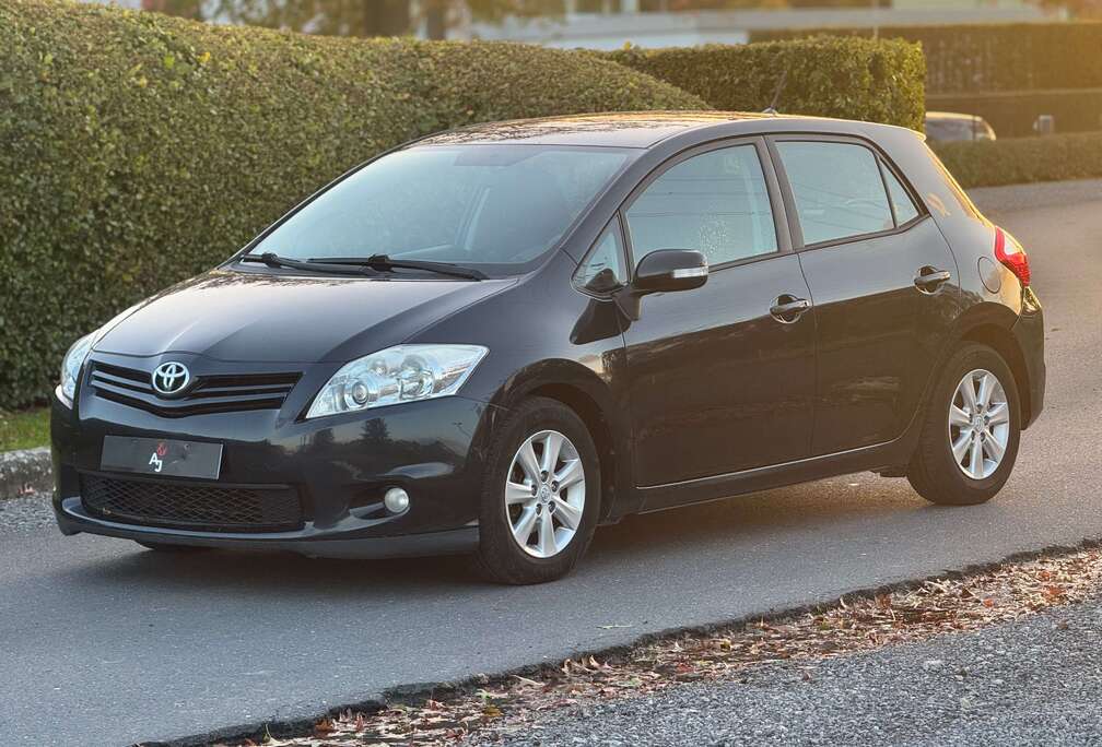 Toyota Auris 1.4 D-4D ECO Luna