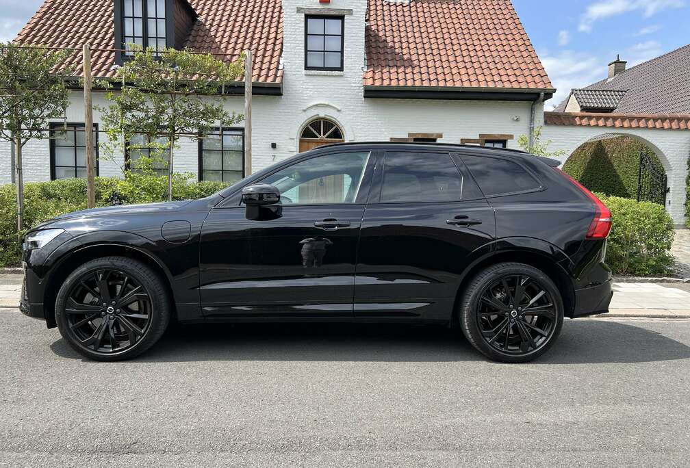Volvo T8 AWD Plug-in Hybrid Ultra Black Edition