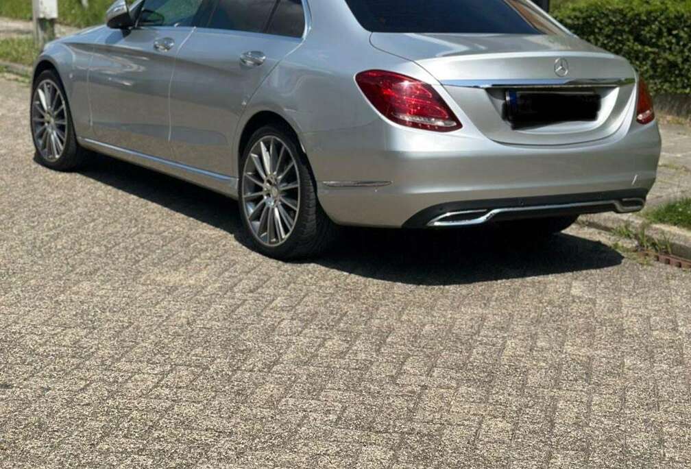 Mercedes-Benz d
