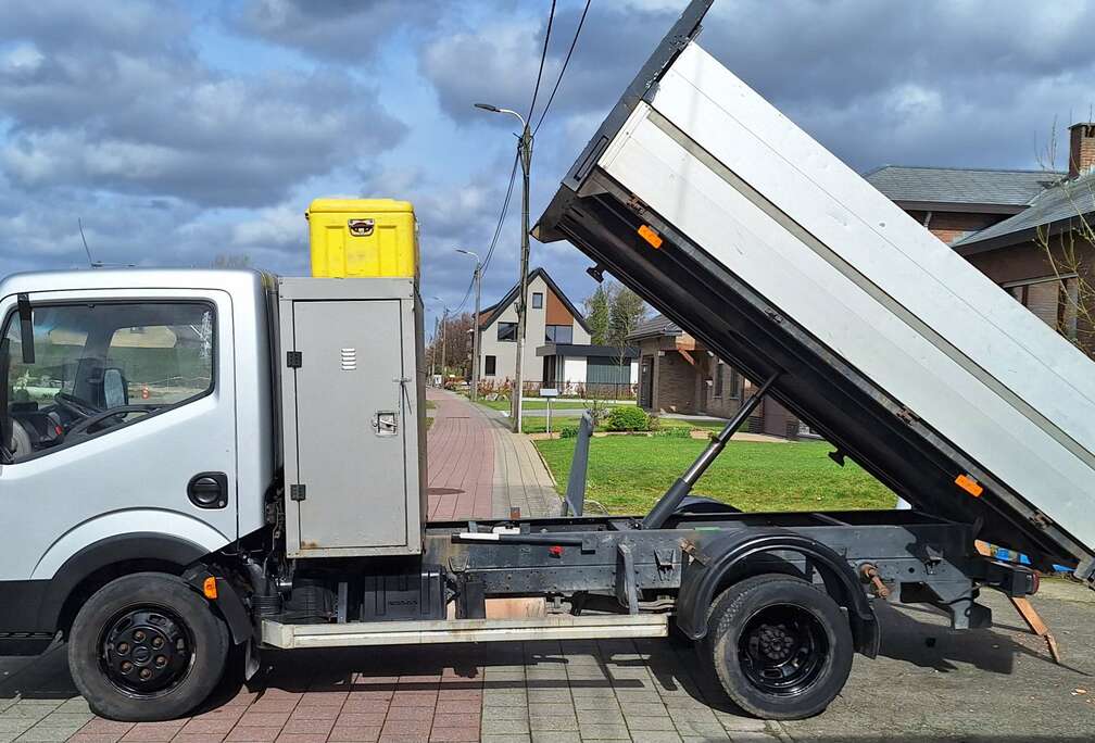 Nissan Benne Basculante-3.0D -3500KG