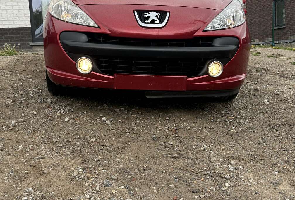 Peugeot 1.6i 16v Sporty Pack