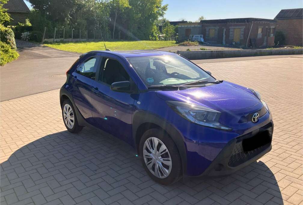 Toyota 1.0 VVT-I CVT Play