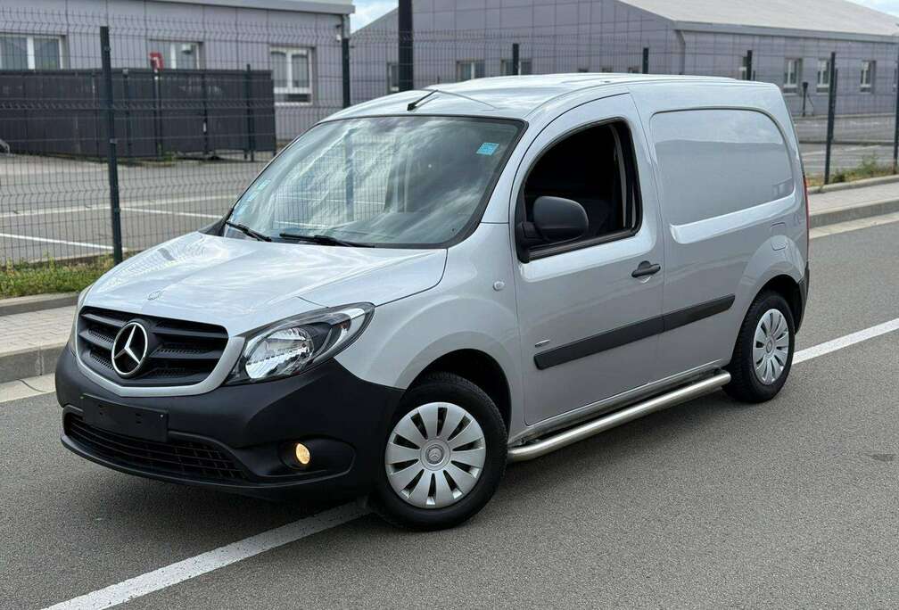 Mercedes-Benz Mercedes-Benz Citan 1.5 dCi * Climatisation * 0492/43.69.59