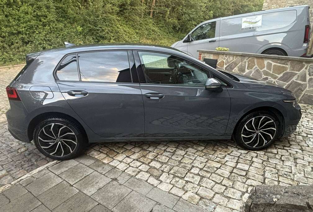 Volkswagen Golf 1.5 TSI Life OPF