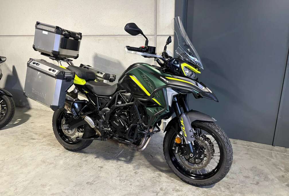 TRK702X op 35kW en met kofferset