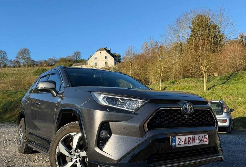 Toyota PHEV 2.5i i-AWD Premium Plus (225 kW)