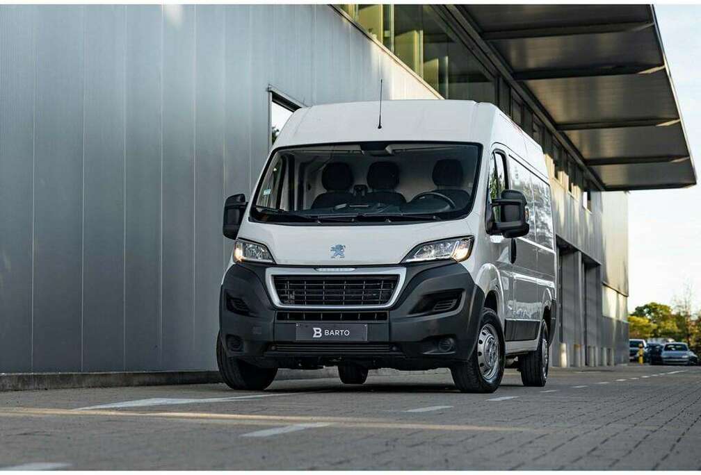 Peugeot L2H2 140pk  Camera  Dodehoekd.  Premium Cab ...