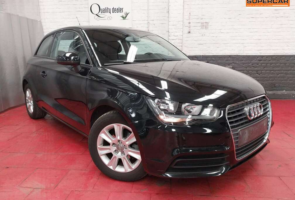 Audi 1.6 TDi Ambition * A/C * Capteur Arr * 238 X 48 M