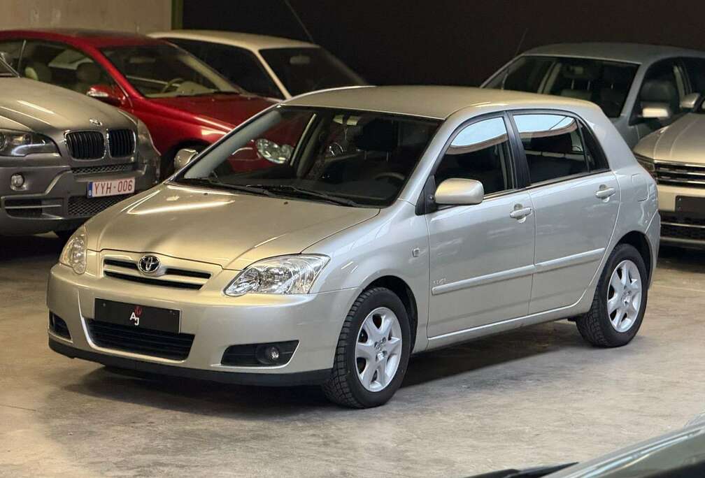 Toyota 1.4i VVT-i Silver Line // 1 Eigenaar