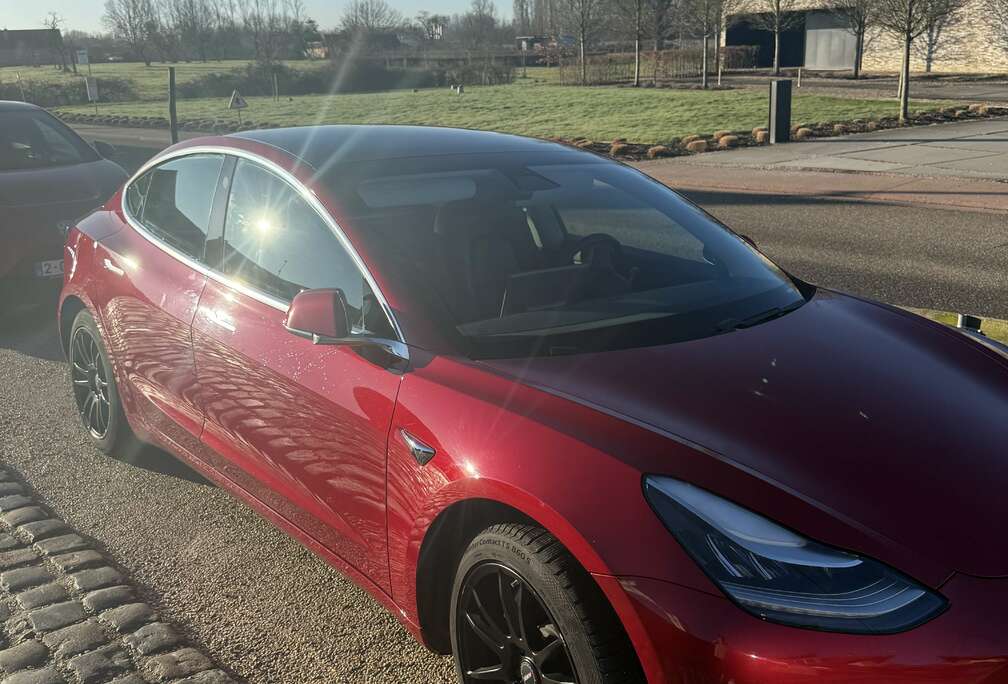 Tesla Model 3 44 kWh Standard Plus