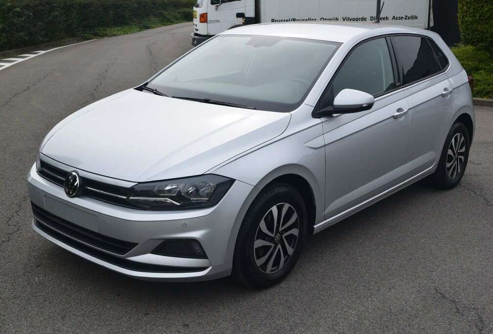 Volkswagen 1.0 TSi Active 95cv - CarPlay - Navi - Euro6d