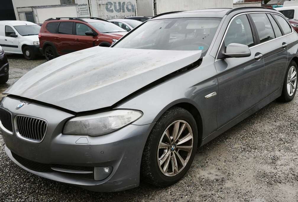 BMW D Touring_2.0 D(163CH)_01/2011ACCID_EU.5_EQUIP