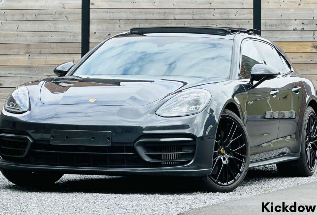 Porsche 4 e-Hybrid Sport Turismo Platinum Edition PDK