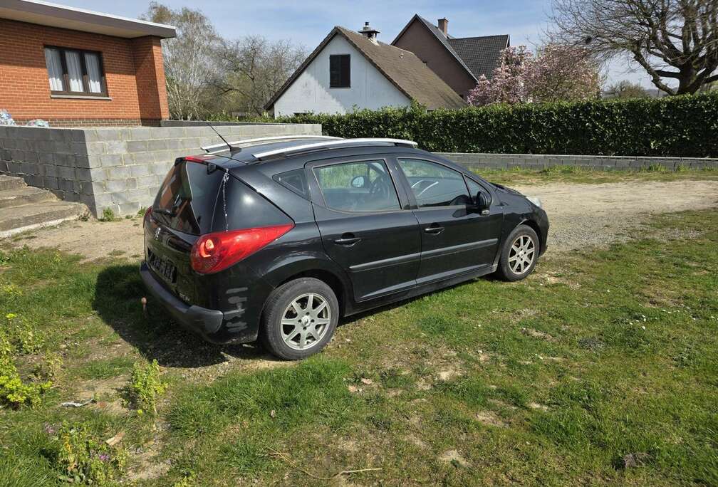 Peugeot SW 1.4i 16v Trendy