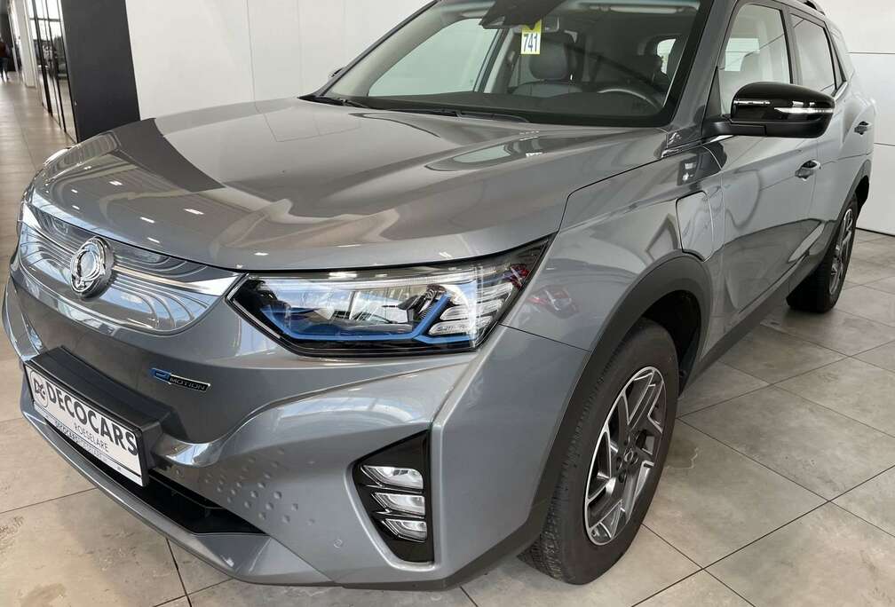 SsangYong Full option / Leder / Schuifdak / Trekhaak