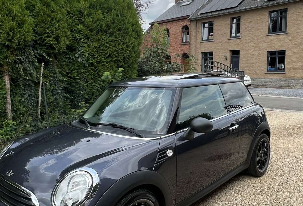 MINI 1.6i Carnaby Street