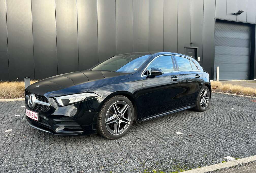 Mercedes-Benz 7G-DCT AMG Line / CAR-PLAY / Adaptive Cruise