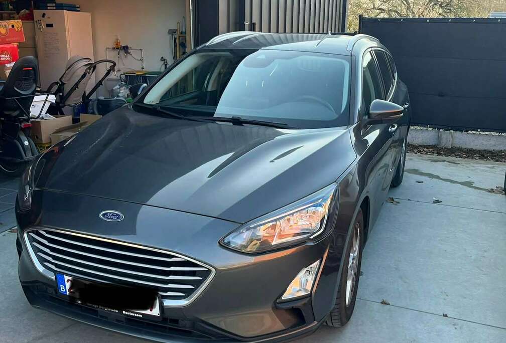 Ford Focus 1.0 EcoBoost MHEV Connected (EU6d)